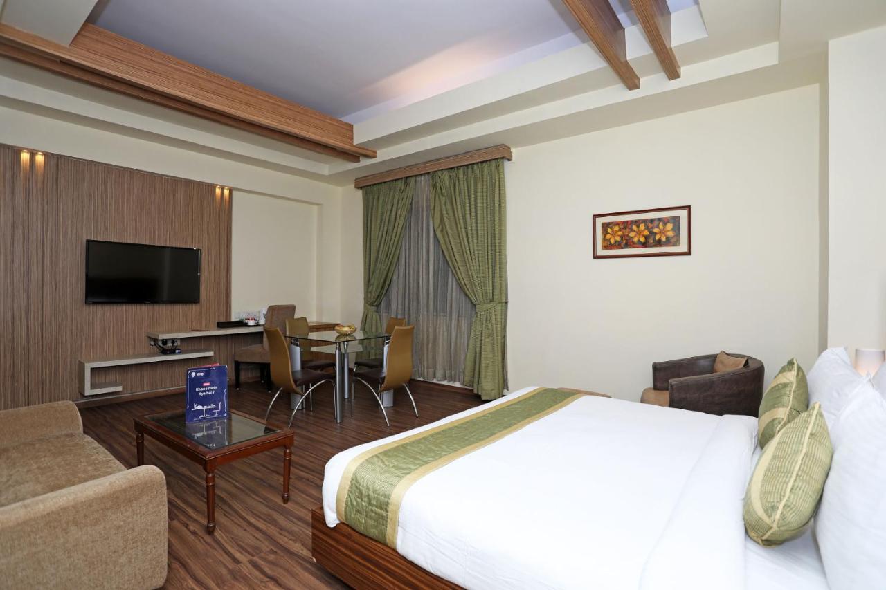 Westend Inn - Resort And Banquet Near Delhi Airport New Delhi Exteriör bild