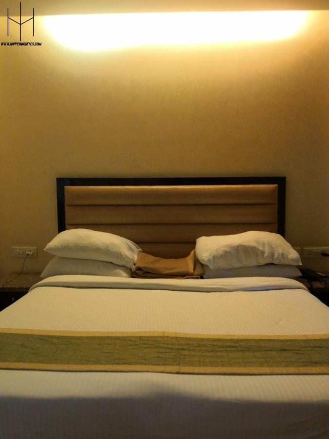 Westend Inn - Resort And Banquet Near Delhi Airport New Delhi Exteriör bild
